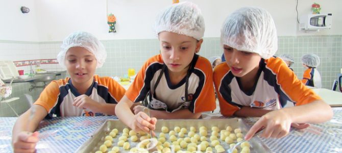 Mini Chef é sucesso no Piedade Total, o turno integral do Colégio Piedade Mini Chef é sucesso no Piedade Total, o turno integral do Colégio Piedade
