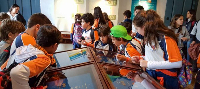 Estudantes do Piedade vão a Ouro Preto para estudar a cidade de perto Estudantes do Piedade vão a Ouro Preto para estudar a cidade de perto