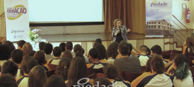 Programa de Formação Integral enriquece troca entre escola e comunidade. Programa de Formação Integral enriquece troca entre escola e comunidade.