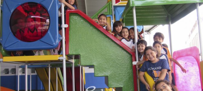 Parkriança: estudantes ganham novo espaço para brincar! Parkriança: estudantes ganham novo espaço para brincar!