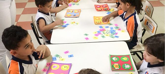É brincando que se aprende – Semana do Expoletra! É brincando que se aprende – Semana do Expoletra!