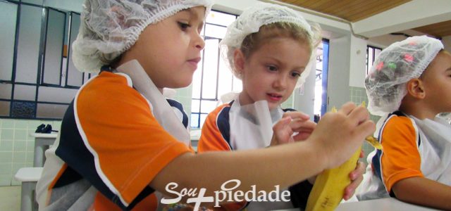 Cuidar da alimentação também é cuidar do corpo! Cuidar da alimentação também é cuidar do corpo!