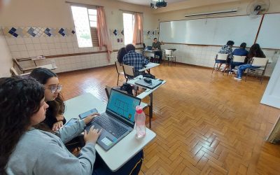 Estudantes projetam rede elétrica de residências em plataforma digital!