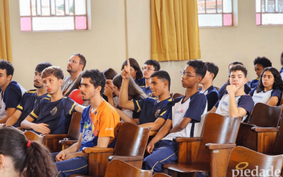 Programa “Direito na Escola” com a advogada Nathália Barbosa!