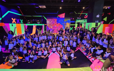 Excursão Inesquecível na Vila Trampolim! 🎊