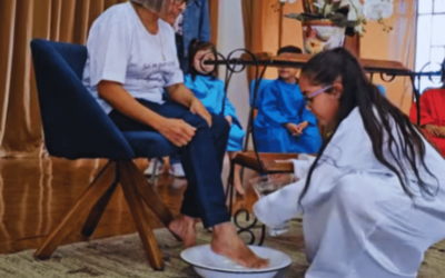 Reflexão de Páscoa: Um Momento de Amor e Serviço ✨